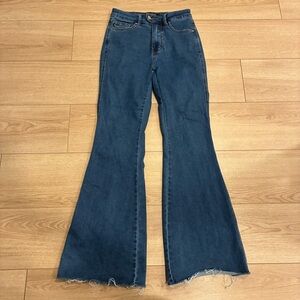 Judy Blue Women’s Flare Jean High Waisted Medium Wash Raw Hem Size 5/27